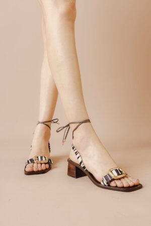 Sandália Vicenza Zebra Multimaterial Salto 4,5cm Fivelas Douradas